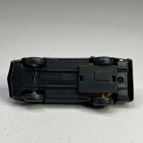 Zee Toys 1/59 Scale Diecast Firebird 1980s Black & Gold Collectible Model Car - Picture 10 of 10